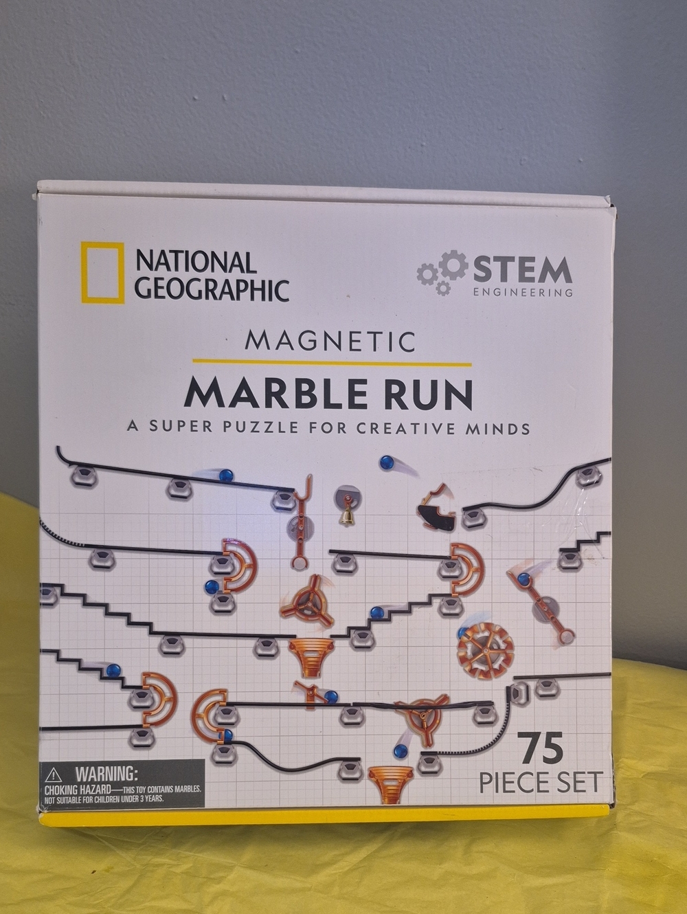 National Geographic Magnetic Marble Run - White and Yellow Accents